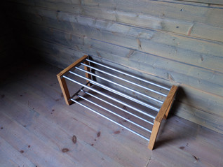 Kenkäteline metalli / puu
