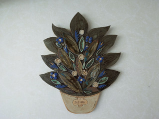 Tuula Auermaa 1996 kukkataulu keramiikkaa 53 cm
