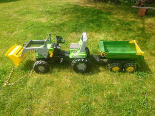 Rolly toys John Deere poljettava traktori ja peräkärry 