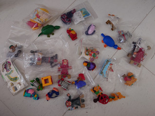 Kinder yllätyslelut 116 kpl vuosilta 1995-1996