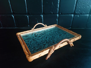 Vintage rottinkitarjotin 