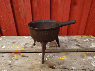 Kolmijalka pieni rautapata