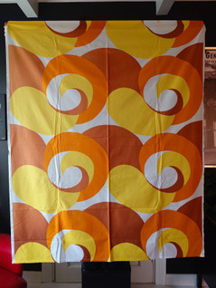 Tampella oranssi - keltainen retro verho 2 kpl