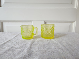 Riihimäki Grapponia keltainen kermakko ja sokerikko / juomalasi