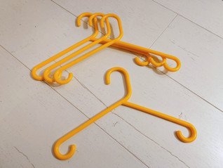 Karhumuovi Oy retro henkari keltainen 4 kpl