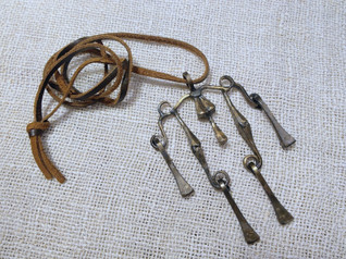 Vintage metalliriipus hevosenkenkä nauloista