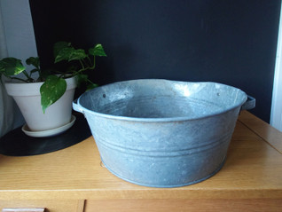 Vanha sinkitty pesuvati / soikko