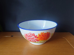 Emalikulho kukkakuvio