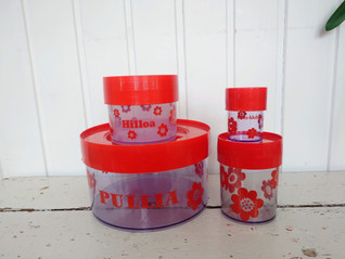 Erik Kold retro punainen muovipurkki 4 kpl - Pullia, hilloa ja köks klubben 