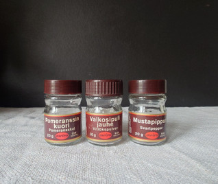 Meira vintage maustepurkki mustapippuri, valkosipulijauhe ja pomeranssin kuori