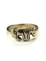 pronssinen karhusormus