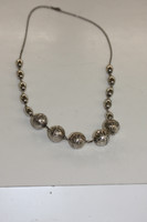 Hopeinen halikonkääty