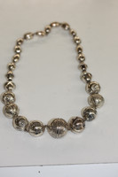 halikonkääty hopeaa