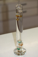  pieni Galileo-Galilei-lämpömittari