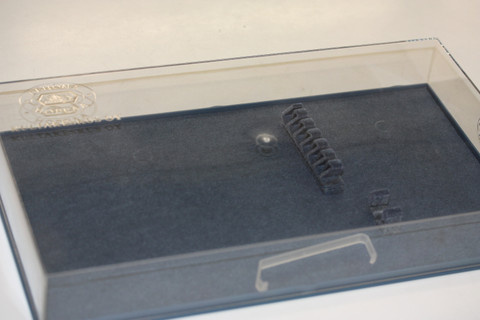 kovamuovinen sälytysrasia 