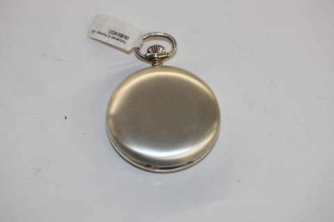 Hopeakuorinen taskukello