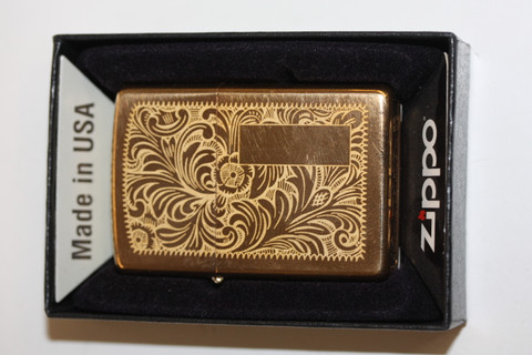 Kullanvärinen zippo