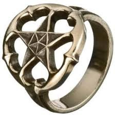 Michael Monroe pronssisormus