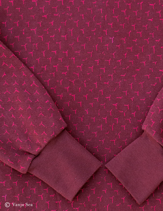 3D Organic Knitted Fabric, burgundy