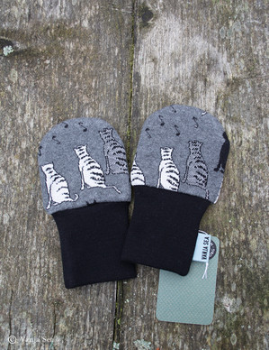 Musakissat Baby Mittens