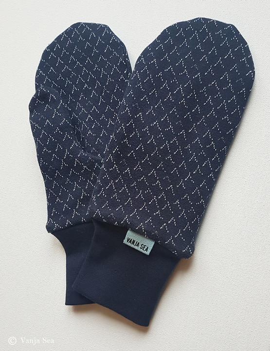 Aallot Mittens