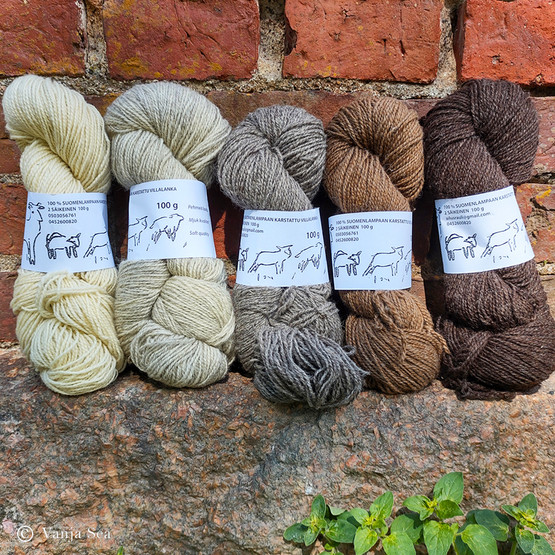 2ply Wool Yarn, Dark Brown
