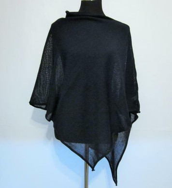 Poncho, valmistettu Suomessa