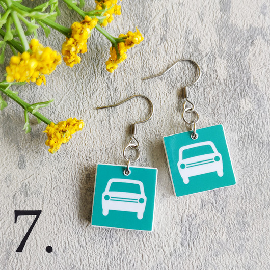 Liikennemerkkikorvakorut03M