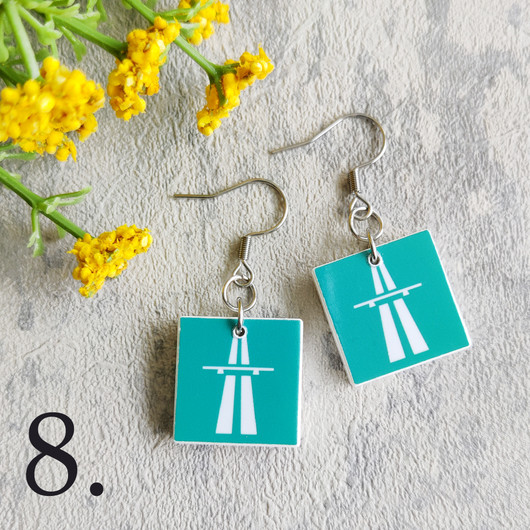 Liikennemerkkikorvakorut03M