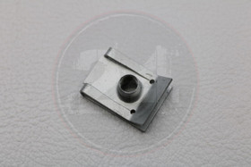 Kateruuvin vastakappale M5