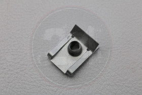 Kateruuvin vastakappale M5