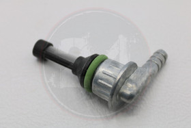 Polttoaine / öljysäiliön lähtö, Kiinnitys 15mm