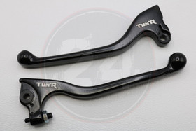 Vipupari musta, Derbi Senda