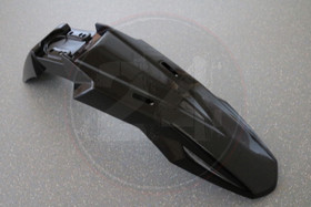 Etulokasuoja musta, Aprilia, Derbi, Gilera 2018 -> Euro 4