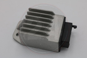 Jännitteensäädin, Derbi / Gilera