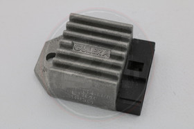 Jännitteensäädin, Rieju / MBK / Yamaha