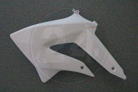 Etukate vasen valkoinen, Derbi / Gilera 2011 - 2017