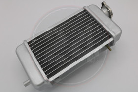 Jäähdytin + korkki,  Rieju MRX / RR / RRX / SMX / SPIKE