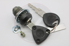 Tankinkorkin katteen lukko + 2 avainta