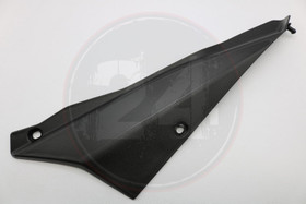 Takakate väliosa musta vasen, Derbi / Gilera 2011 - 2017