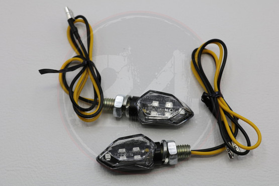 Led-microvilkkupari, musta / kirkaslasi