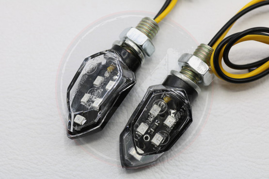 Led-microvilkkupari, musta / kirkaslasi