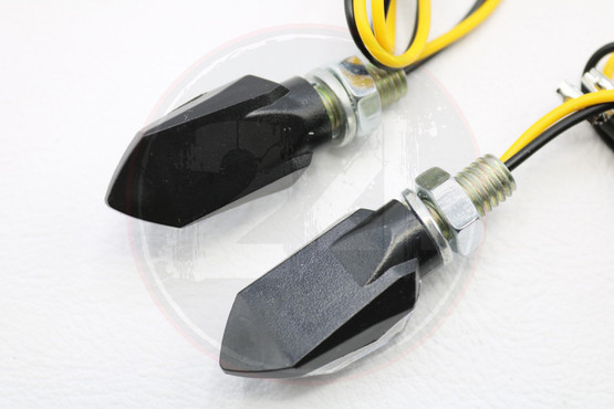 Led-microvilkkupari, musta / kirkaslasi