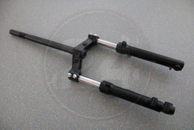 Etuhaarukan T-kappale 27mm + iskunvaimentimet, Peugeot Kisbee