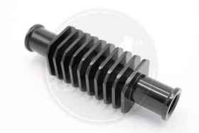 Lauhdutin lyhyt musta, 17mm letkujen väliin