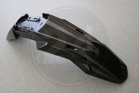 Etulokasuoja musta, Aprilia, Derbi, Gilera 2018 -> Euro 4