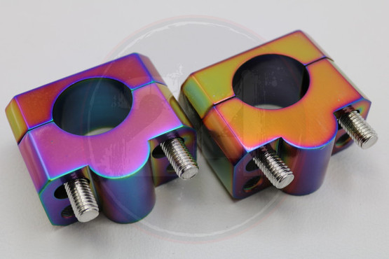 Ohjaustangon kiinnikepari CNC neonkromi