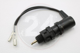 Jarruvalokatkaisin, taka