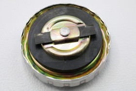 Polttoainesäiliön korkki kromi 30mm