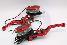 Etu / takajarrusylinteri pari, musta / punainen